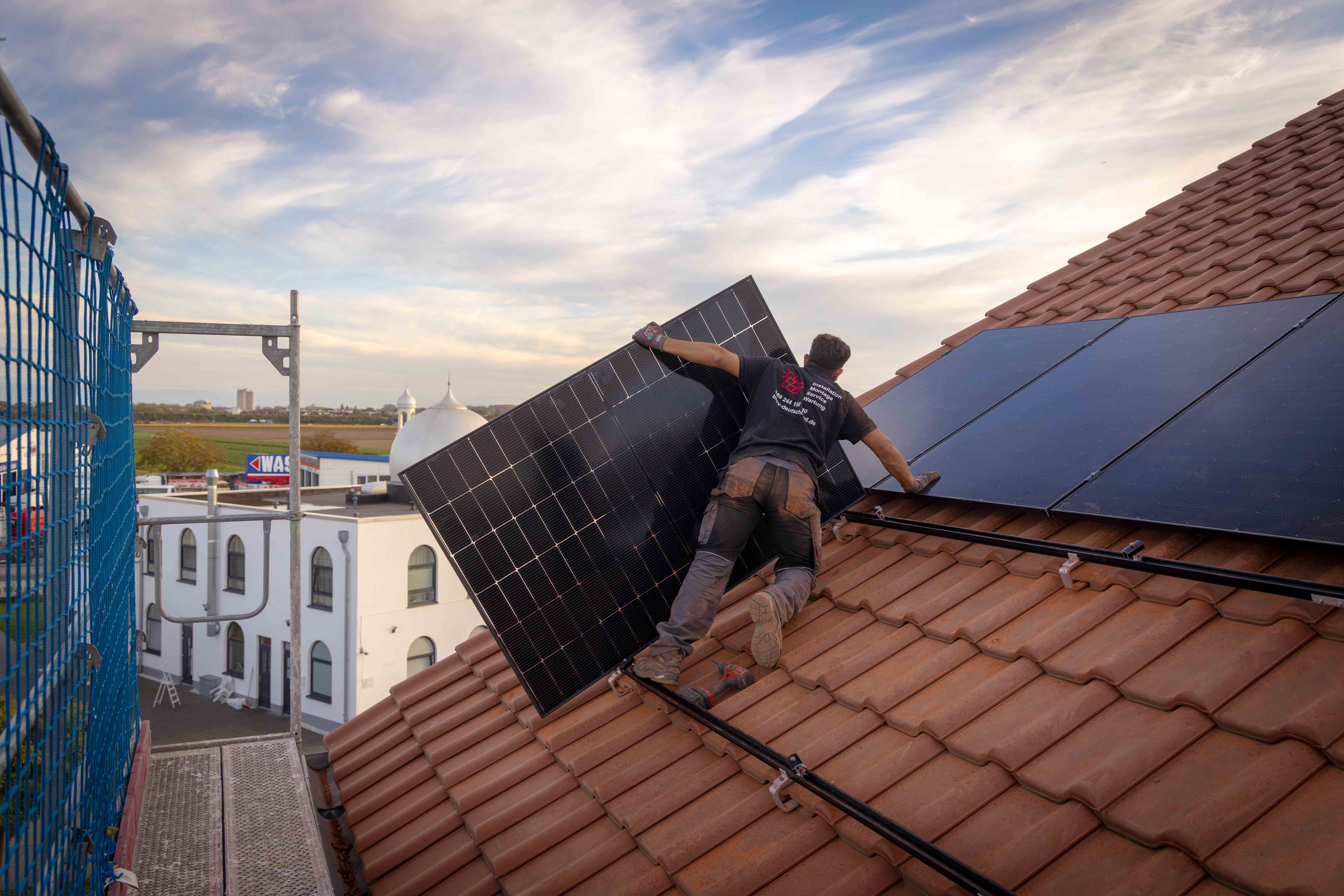 Solarmodule Reihe, BTPV Installation Deutschland